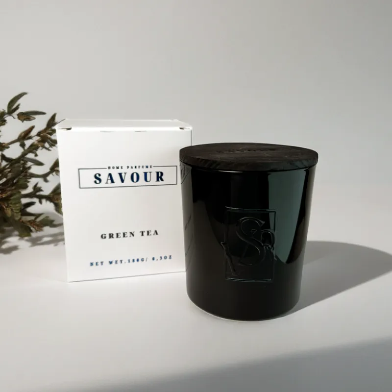 Зелена аромасвічка Savour Green Tea-0