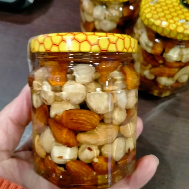 мікс горішків з медом  260г