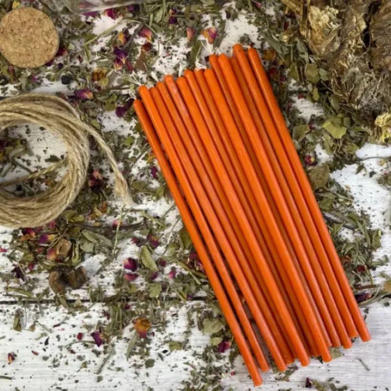 Тонкі воскові свічки - Помаранчеві 20 см-0