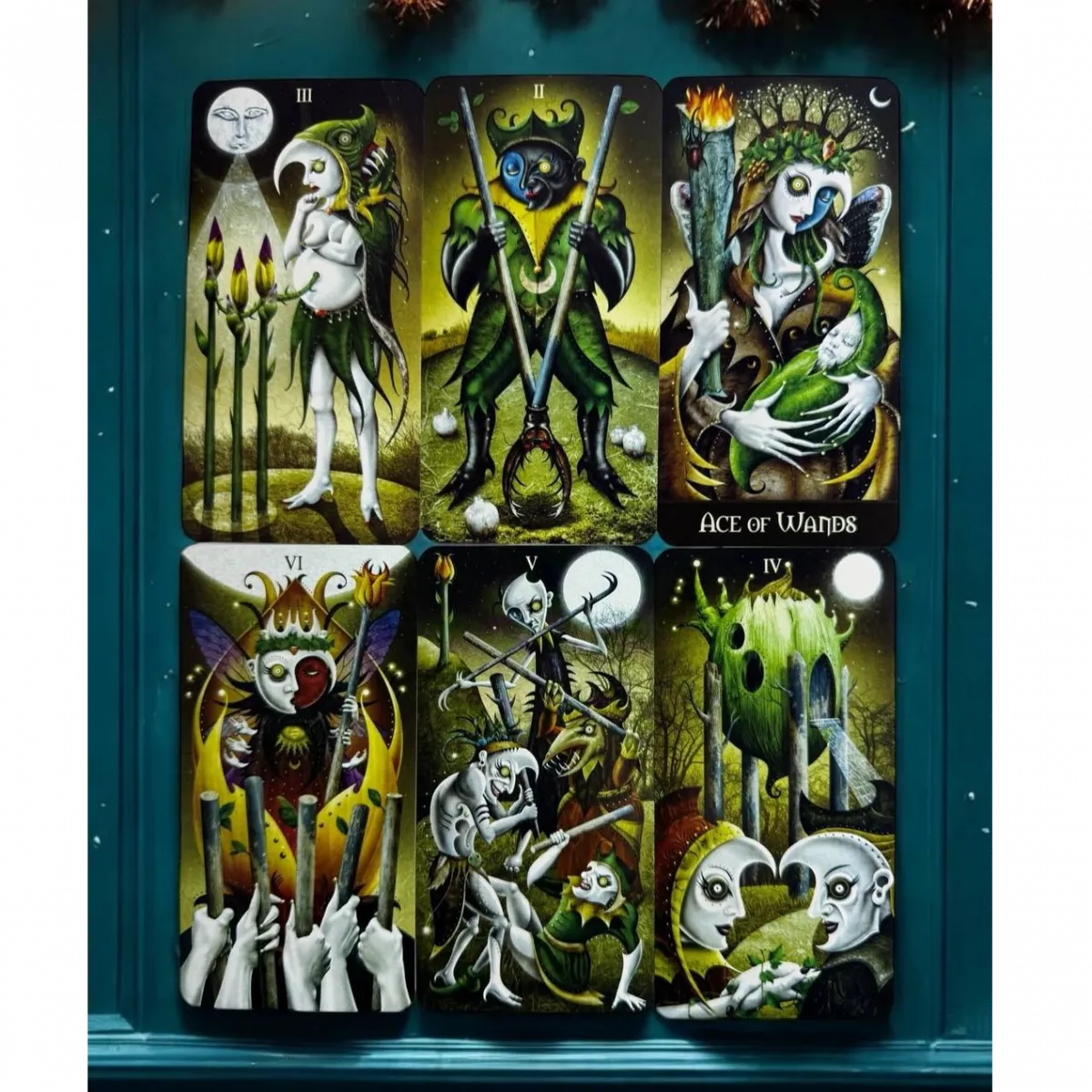 Комплект «У Владі Шаленого Місяця» книга+карти-3