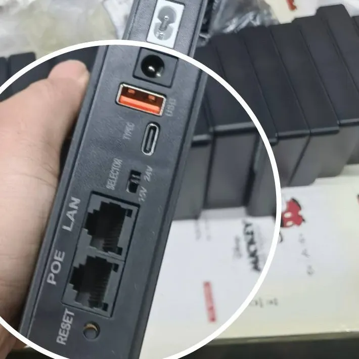 УМБ Повербанк універсальний для роутера DC1018P , модему  (УПС, ДБЖ, 1800mAh*4~2600mAh*4, LED індикатори, USB, DC 9-12V )-2