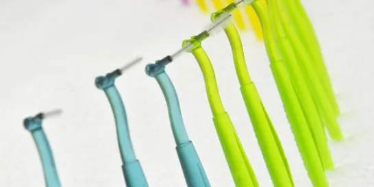 МІЖЗУБНИЙ ДОГЛЯД